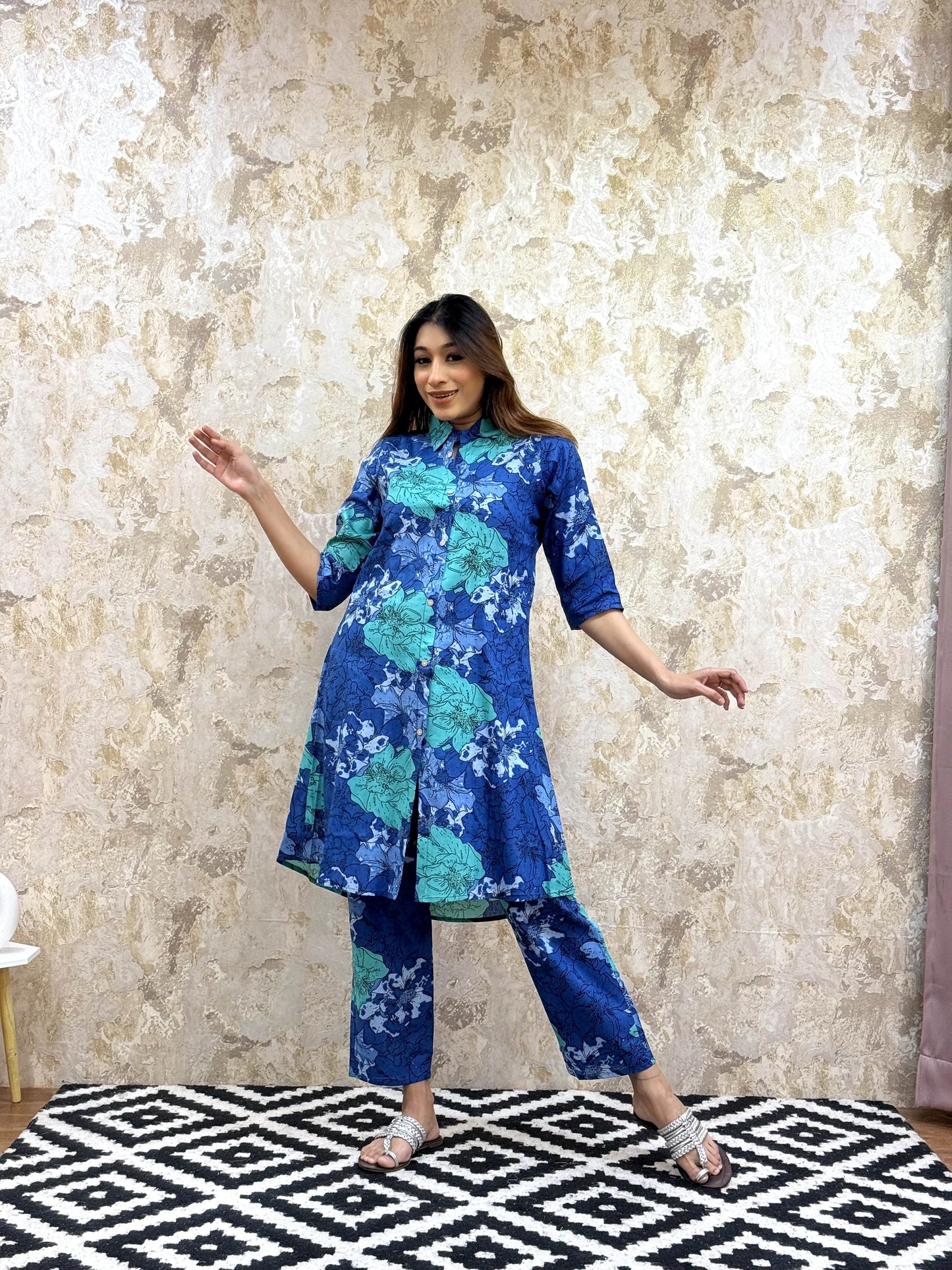 Floral Printed Relaxed Fit Pure Cotton Kurta With Trousers