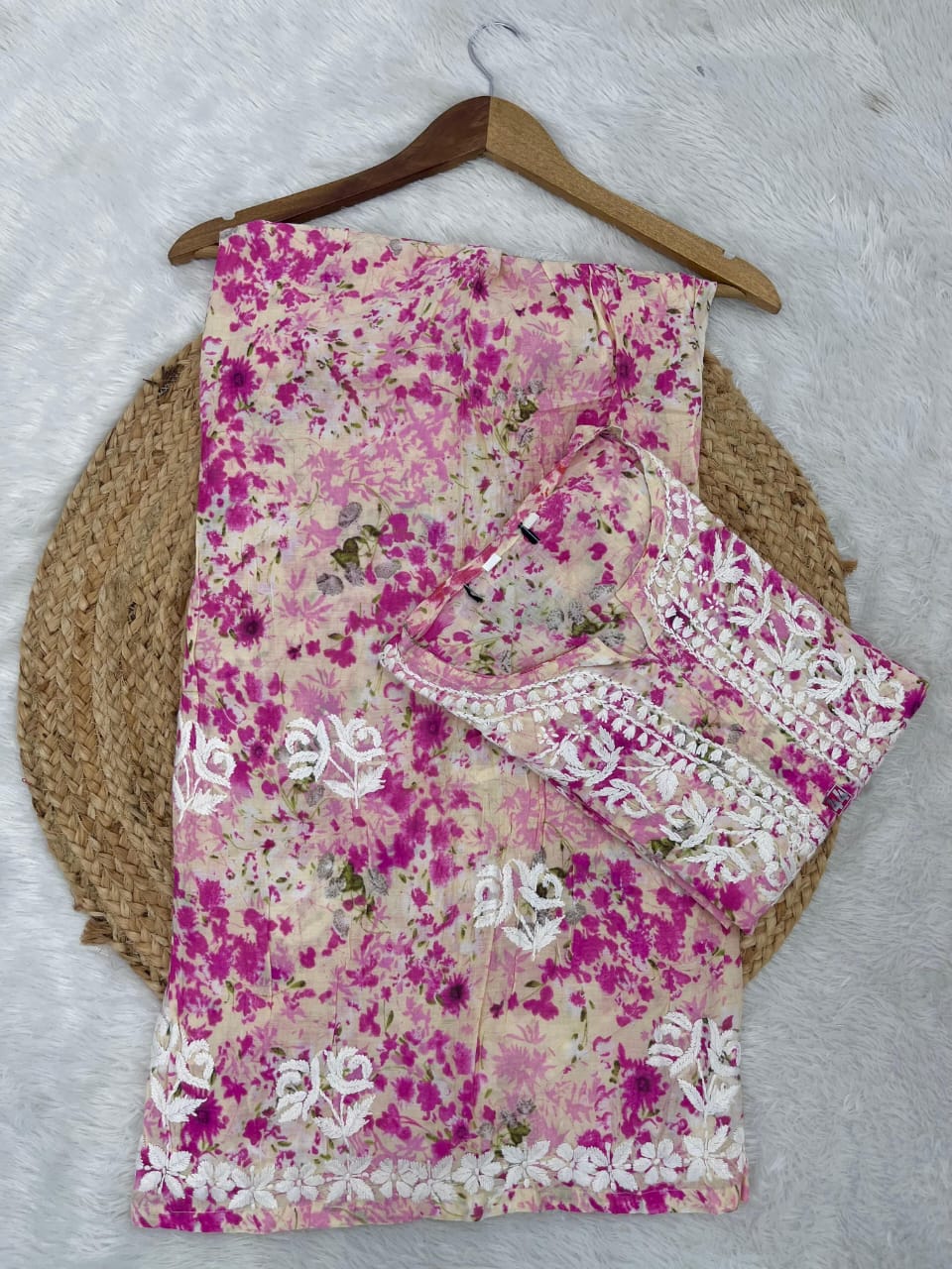 Mulmul Chinkankari Set