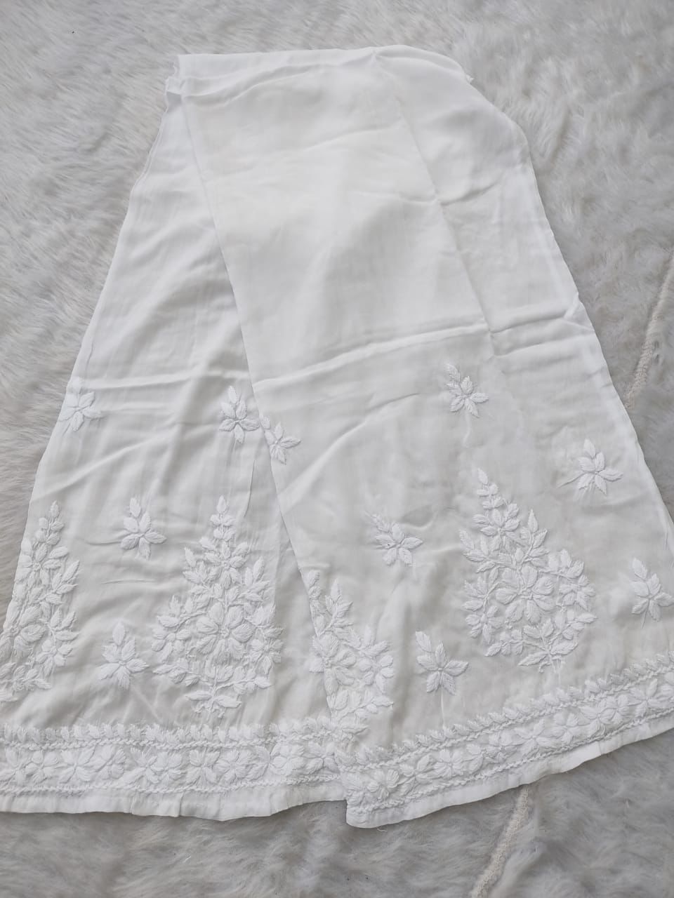 White Modal palazzo
