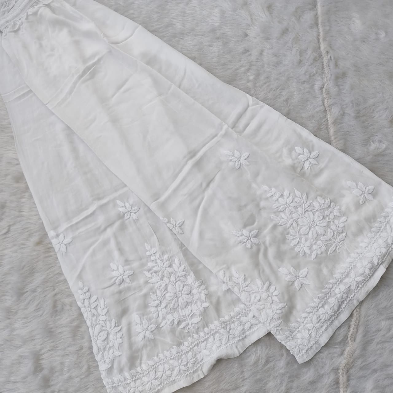 White Modal palazzo