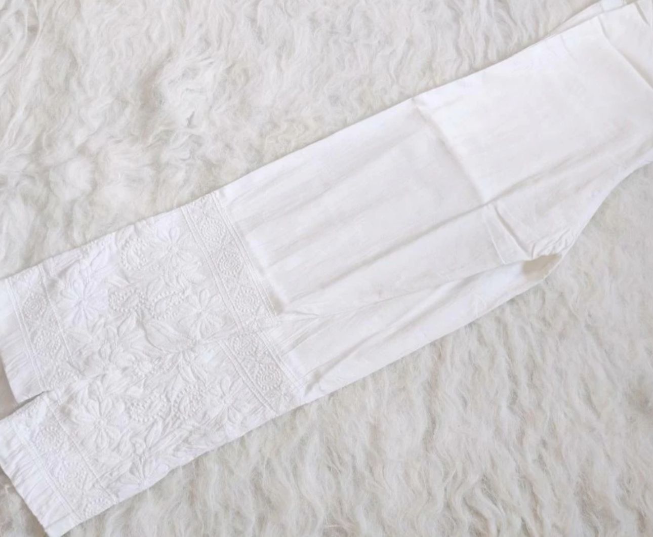 White cotton stretchable pant